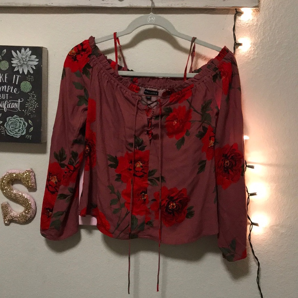Off the shoulder long sleeve